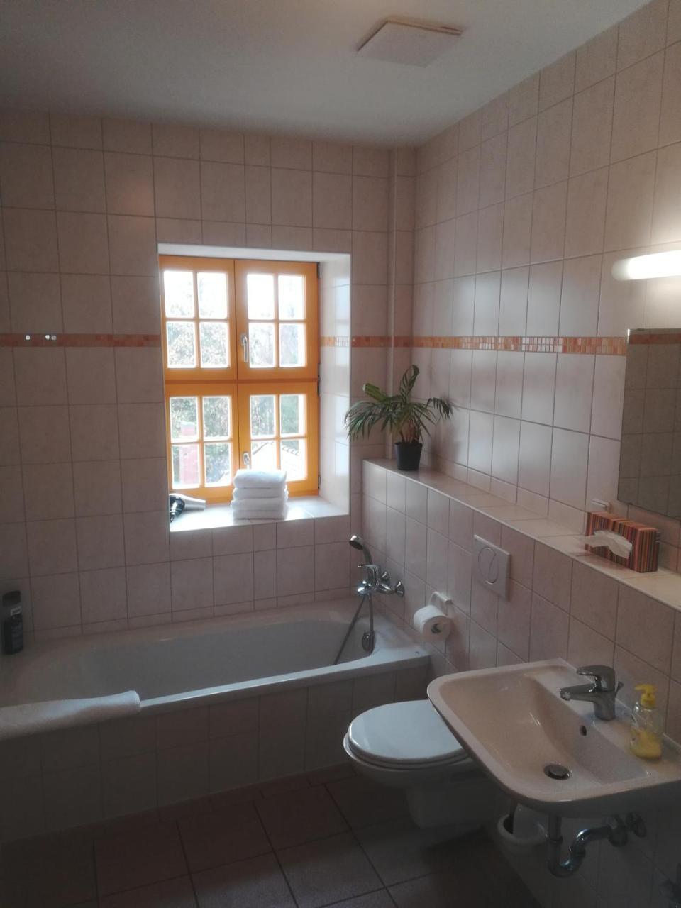 Hotel Altes Salzamt Bad Dürrenberg Екстериор снимка